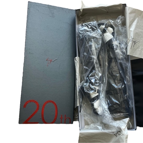 GIUSEPPE ZANOTTI 🌟20th Anniversary Edition🌟 Trapt Knee High Gladiator heels - Picture 14 of 14